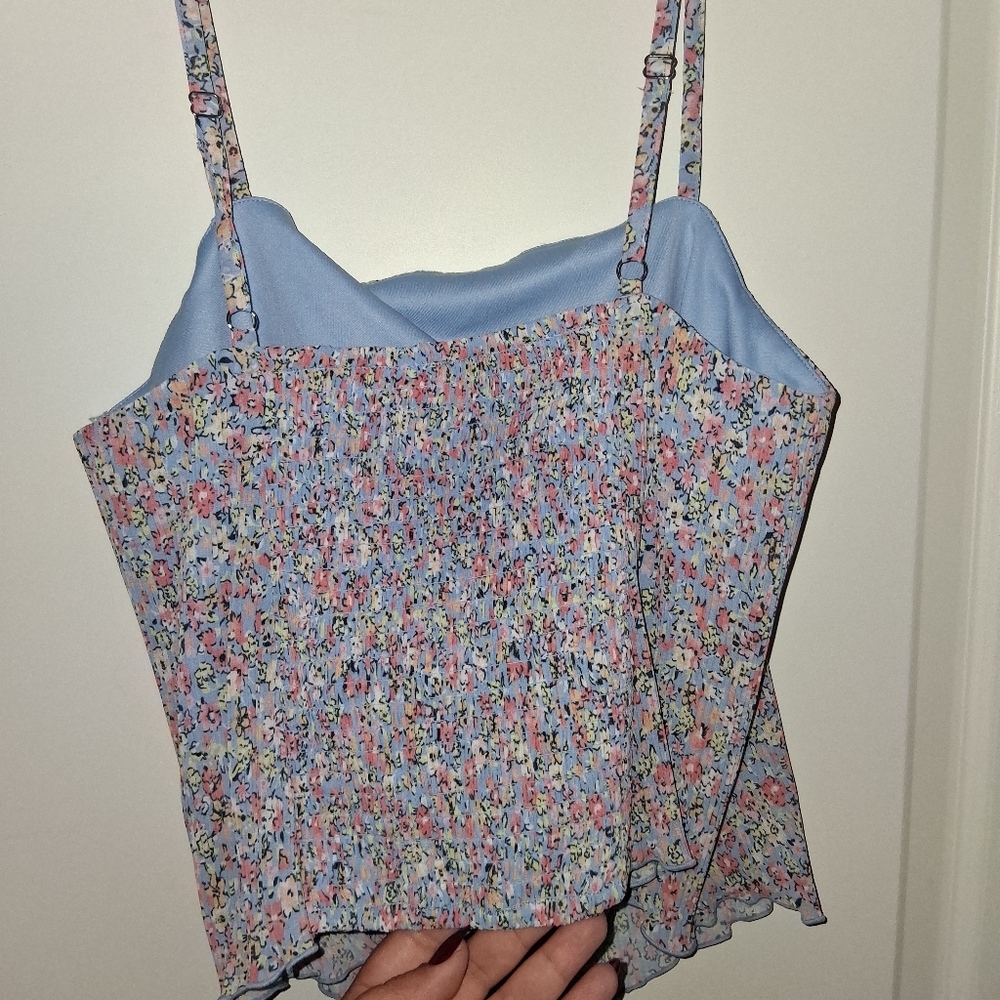 Forever Floral Top - Picture 6 of 6
